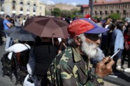 Armēnijā 20 000 demonstrantu Erevānā aicina parlamentu atbalstīt Pašinjanu premjera amatam - 5