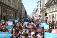 Francijā protestē pret Makronu - 12