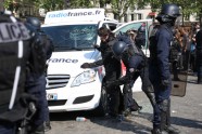 Francijā protestē pret Makronu - 22