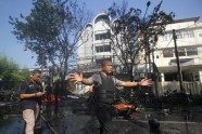Sprādzienos pret baznīcām Indonēzijā nogalināti vismaz divi cilvēki un ievainoti 13 - 7