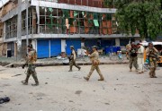 Uzbrukumā valdības ēkai Afganistānā nogalināti vismaz deviņi cilvēki - 3