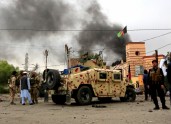 Uzbrukumā valdības ēkai Afganistānā nogalināti vismaz deviņi cilvēki - 4