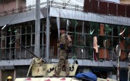 Uzbrukumā valdības ēkai Afganistānā nogalināti vismaz deviņi cilvēki - 6