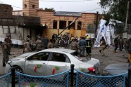 Uzbrukumā valdības ēkai Afganistānā nogalināti vismaz deviņi cilvēki - 8