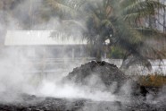 Kīlauea vulkāna lavas straume atgriezusi no ārpasaules aptuveni 40 mājas - 5