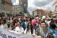 Tūkstošiem abortu pretinieku Horvātijā piedalās "Dzīvības gājienā" - 6