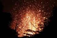 Havaju vulkāna izvirduma dēļ evakuējušies tūkstošiem iedzīvotāju - 6