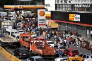 Brazīlijā  streiko kravas automašīnu šoferi - 7