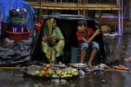 Indijā musonu lietusgāzēs vismaz 58 bojāgājušie - 6