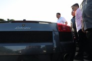 Filipīnu prezidents un konfiscētie transportlīdzekļi - 1