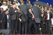 Venecuēlas prezidents piedzīvo drona uzbrukumu - 8