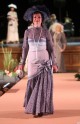 Jūgendstila tērpu modes parāde pārsteidz ar krāšņiem tērpiem un aksesuāriem - 102