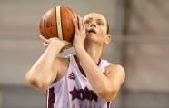 Latvijas basketbolistes pārbaudes mačā sagrauj Ukrainu  - 9