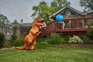 Dinozaurs pārdod mājas - 4