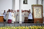 Pāvests Francisks ierodas Aglonā - 15