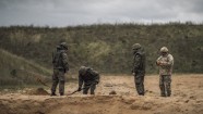 Militārajās mācībās “Detonators 2018” veic sprādzienbīstamo priekšmetu neitralizēšanu - 9