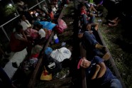 migrantu sadursmes uz Meksikas robežas - 8