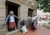 Bolīvijas vecākā sieviete svin 118 gadu jubileju - 1