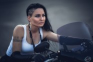 Anna Dzibuti fotosesija mamma motocikls  - 2