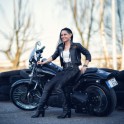 Anna Dzibuti fotosesija mamma motocikls  - 6