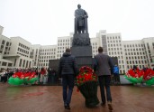 Minskā atzīmē Oktobra revolūcijas 101.gadadienu - 8