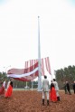 Jūrmalā paceļ valsts simtgadei veltītu Latvijas karogu - 6