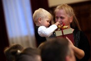 Valsts prezidents tiekas ar Latvijas daudzbērnu ģimenēm - 16