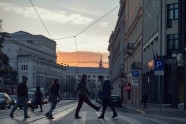 Zombiji īpašā misijā Rīgas ielās aicina nelietot mobilos telefonus pie stūres - 2