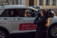 Zombiji īpašā misijā Rīgas ielās aicina nelietot mobilos telefonus pie stūres - 6