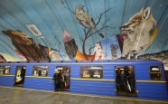 "More than us" urbānās mākslas projekts Kijevas metro - 1