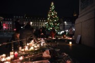 Iedzīvotāji Strasbūrā atvadās no apšaudē bojāgājušajiem - 2