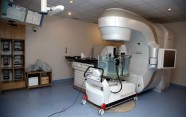 Atklāj pirmo jaunās paaudzes staru terapijas iekārtu Latvijas Onkoloģijas centrā - 18