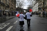 'Sarkano lakatiņu" demonstrācijas Francijā  - 9