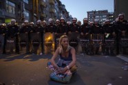 Protesti Belgradā - 13