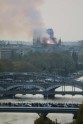 Parīzes Dievmātes katedrālē izcēlies ugunsgrēks - 6