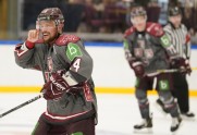Hokejs: Latvijas izlase prezentē jaunās formas