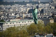 Parīzes Dievmātes katedrāle – statuju demontāža - 3