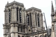 Parīzes Dievmātes katedrāle nedēļu pēc ugunsgrēka - 17