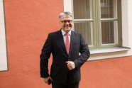 Valsts prezidenta amata kandidāti ierodas Saeimā  - 4