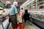Невъездные-2. Журналист провел два дня в инвалидной коляске на улицах Риги - 11