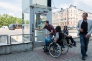 Невъездные-2. Журналист провел два дня в инвалидной коляске на улицах Риги - 16