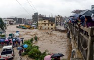 Plūdos un zemes nogruvumos Nepālā bojā gājuši 43 cilvēki - 3