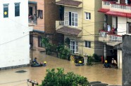 Plūdos un zemes nogruvumos Nepālā bojā gājuši 43 cilvēki - 5