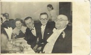 Konservatorijas 20 g jub, 1940.gKonservatorijas 20.g. jubilejā - [nezināma], Valentīns Bērzkalns, AJ, profesors Vītols