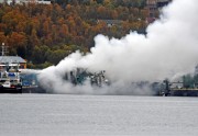 Krievu traleri Norvēģijā aprij liesmas - 1