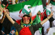 Irānā sievietes skatās futbolu - 9