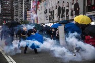 Protesti Honkongā - 14