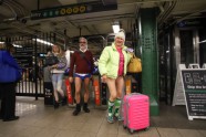 "No Pants Subway Ride" jeb "Diena bez biksēm metro" - 40