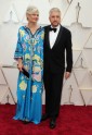 Kinozvaigznes uz sarkanā paklāja 'Oskara 2020" ceremonijā - 23