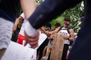 ASV tūkstoši pulcējas pamatā mierīgos protestos pret rasismu, 6. jūnijs.  - 13